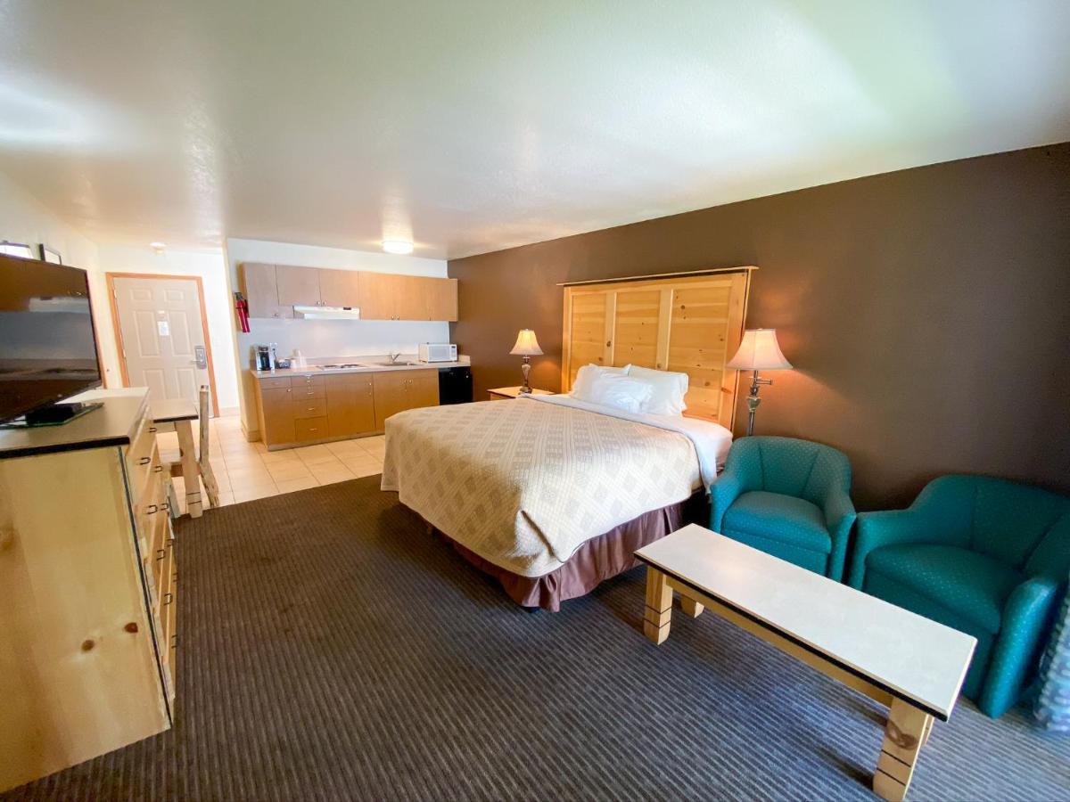 Sisters Inn & Suites 외부 사진